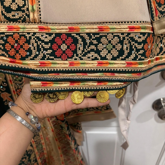 Warda Of London The Farrah Thobe Large - Picture 9 of 11